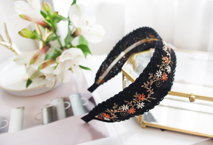 Embroidered lace headband