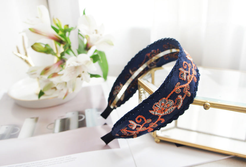 Embroidered lace headband
