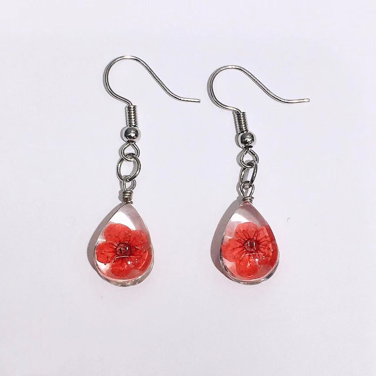 Fashion Drop-shaped Dried Flower Earrings