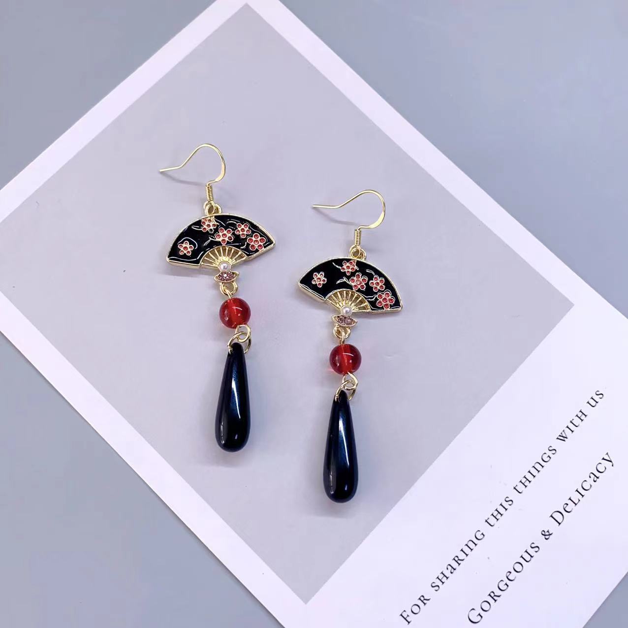 Chinese Style Retro Plum Blossom Scallop Earrings Women's New Chinese Style