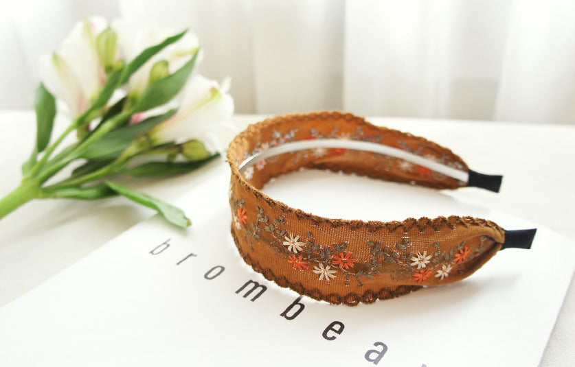 Embroidered lace headband