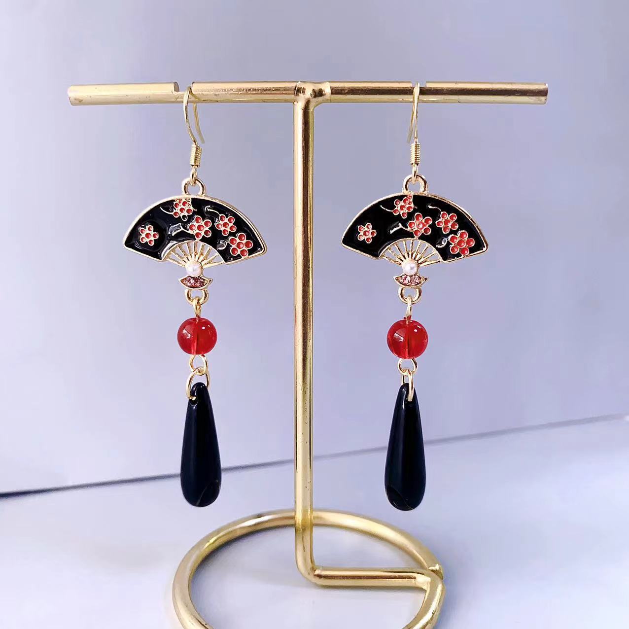 Chinese Style Retro Plum Blossom Scallop Earrings Women's New Chinese Style
