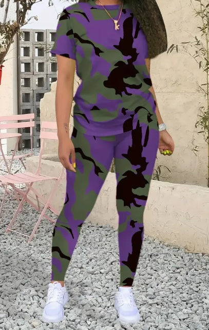 Women's  Printed Round Neck T-Shirt And Leggings Set